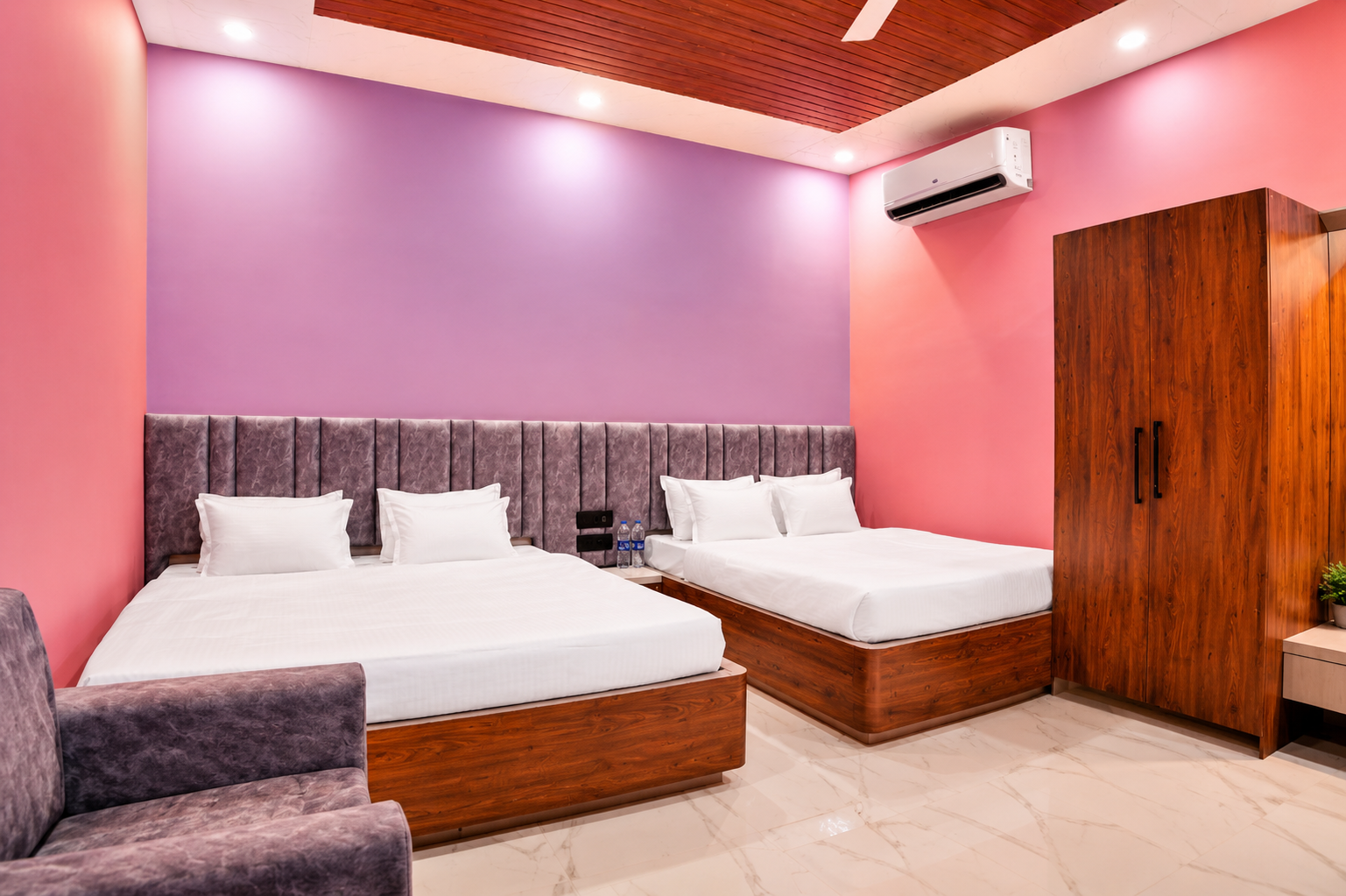 Family Room twin beds at Asha Palace